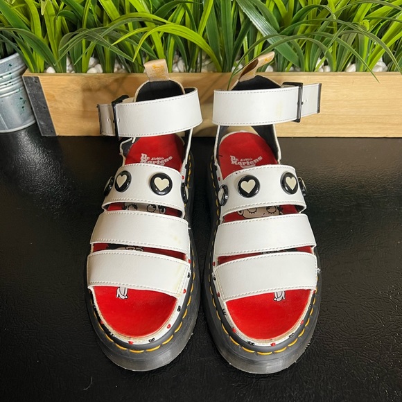 Dr.‎ Martens CLARISSA II BETTY BOOP VEGAN SANDALS Womens UK4 US6 EU37 - Picture 3 of 8